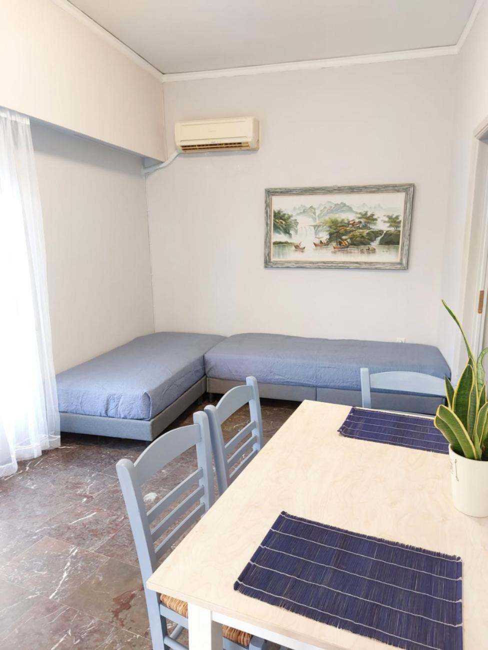 γωνιακό φωτεινό Homestay Athens