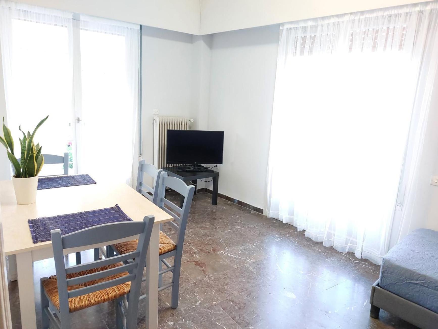 γωνιακό φωτεινό Homestay Athens